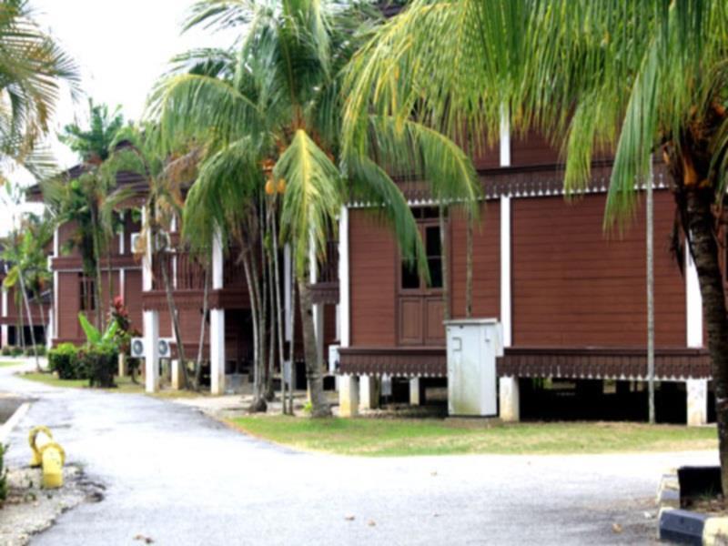 Green Village Pasir Salak Eco River Resort Kampung Gajah  Kültér fotó