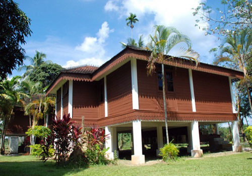 Green Village Pasir Salak Eco River Resort Kampung Gajah  Kültér fotó